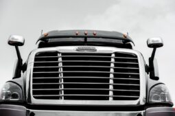 Freightliner Cascadia (Black) the best one full