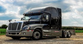 Freightliner Cascadia (Black) the best one