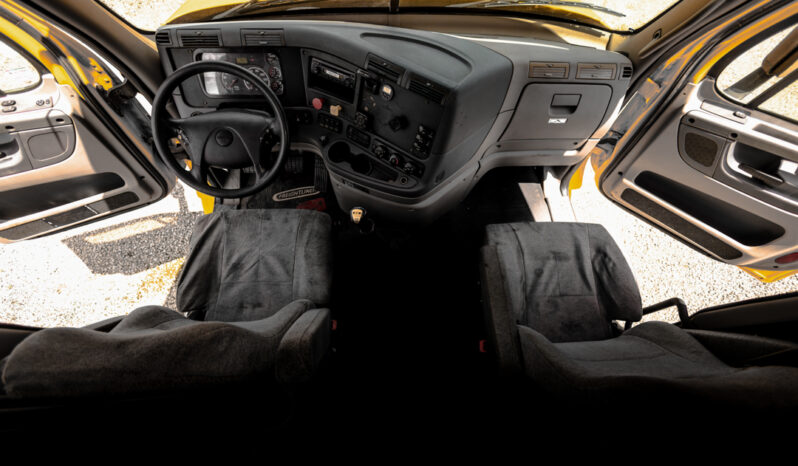 FREIGHTLINER CASCADIA 2013 Amarillo full