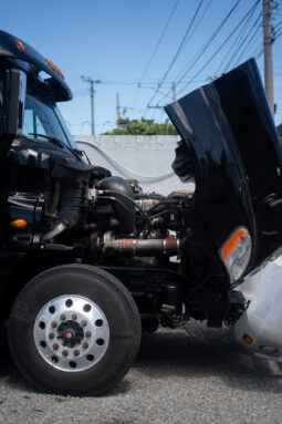 Freightliner Cascadia Negro 2016 – El Salvador Camiones full