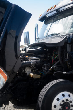 Freightliner Cascadia Negro 2016 – El Salvador Camiones full