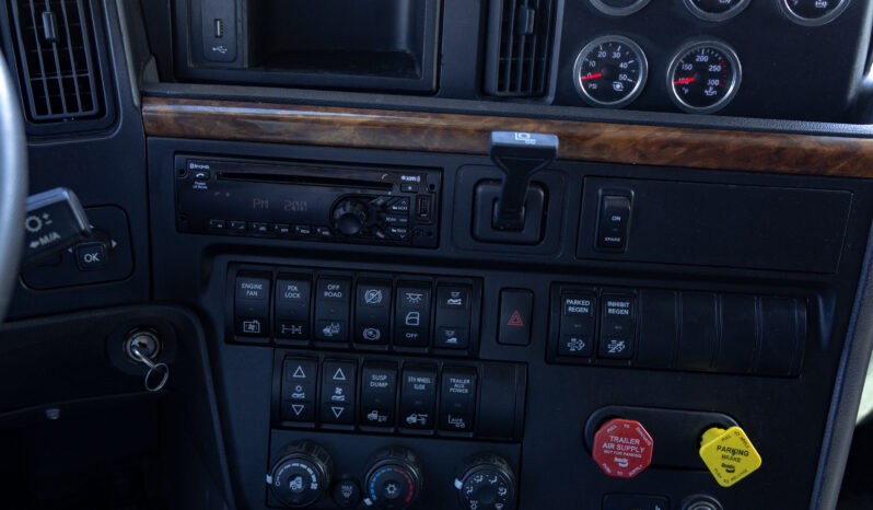 International LT625 2019 El Salvador full