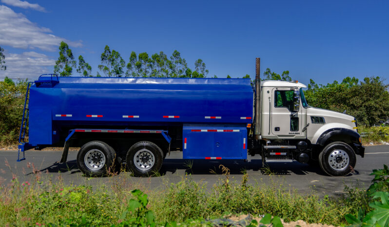 MACK CISTERNA 2010 full