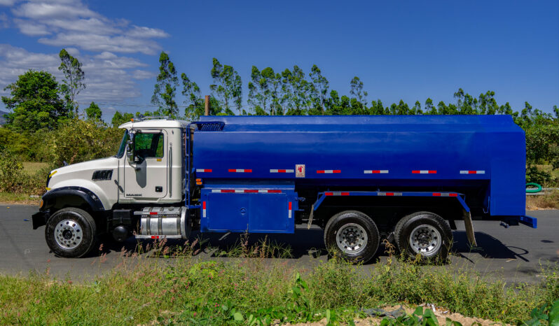 MACK CISTERNA 2010 full