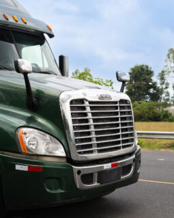 CASCADIA VERDE 2015 full