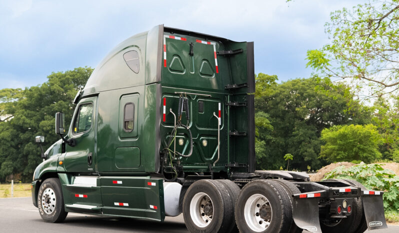 CASCADIA VERDE 2015 full