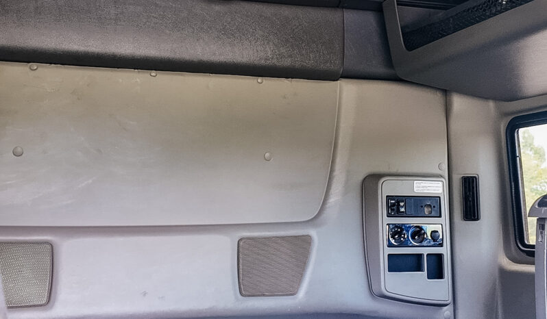 International LT625 2019 El Salvador 2 full