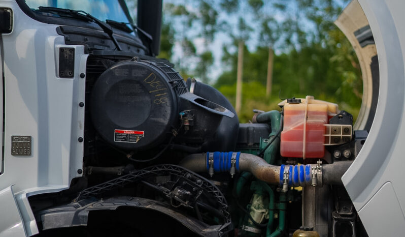 VOLVO VNL 2015 full