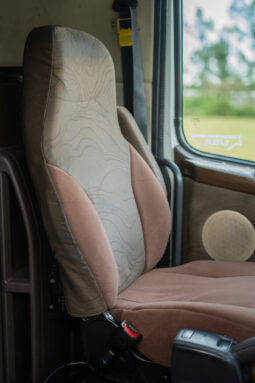 VOLVO VNL 2015 full
