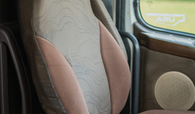 VOLVO VNL 2015 full