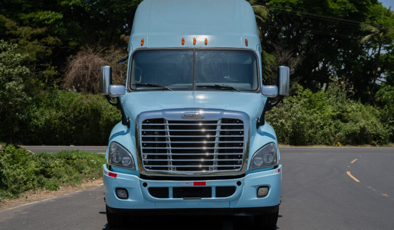 Freightliner Cascadia Blanco 2016 – El Salvador Camiones full