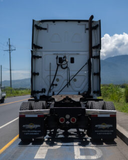 Freightliner Cascadia Blanco 2017 – El Salvador Camiones full