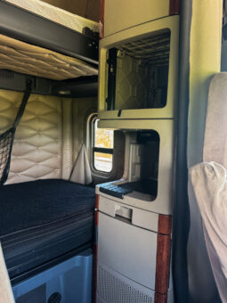 Freightliner Cascadia Blanco 2017 – El Salvador Camiones full