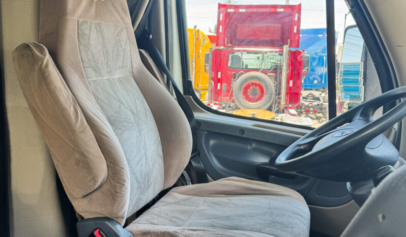 Freightliner Cascadia Blanco 2017 – El Salvador Camiones full